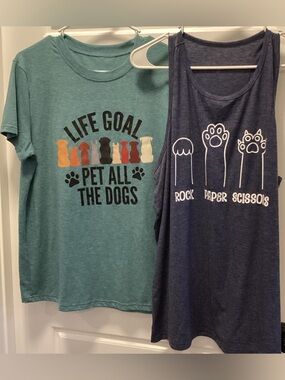 Lot of 2 DOG LOVERS Graphic Dog Tee & Paw Print Tank Set . BOTH FIT LIKE XL